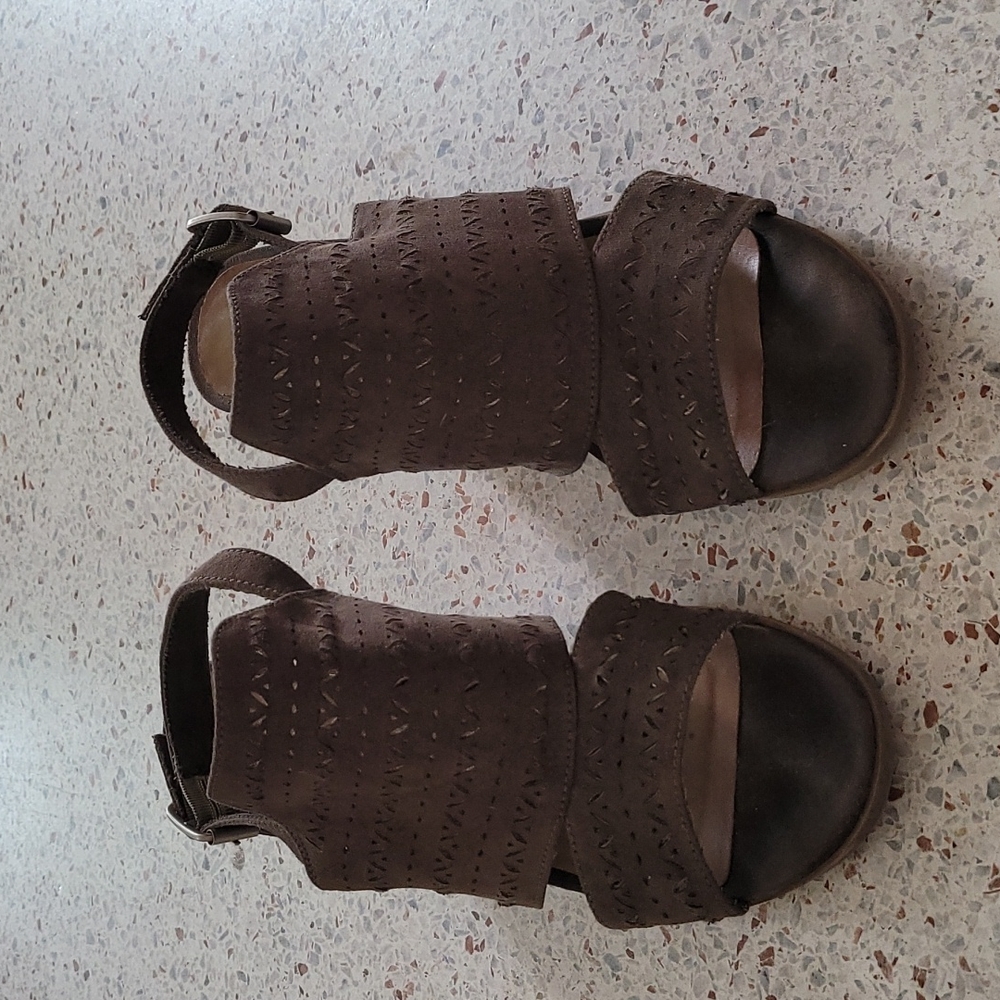 Seychelles Army Green Strappy Heels